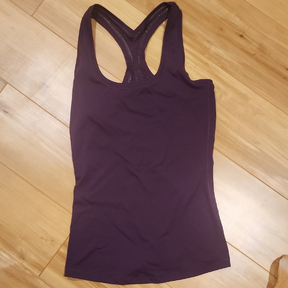 Women's Size M Active Top